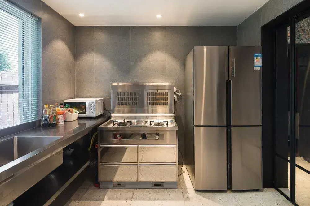 Smart House with 3 Suites