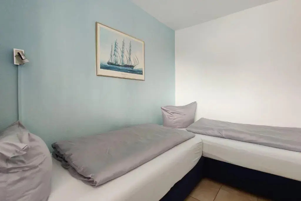Strandnahe-Ferienwohnung-102-mit-Westbalkon-Haus-Hohe-Worth-Duhnen