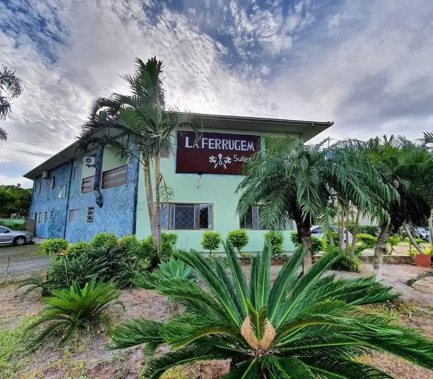 La Ferrugem Suites - 100 mts da Praia