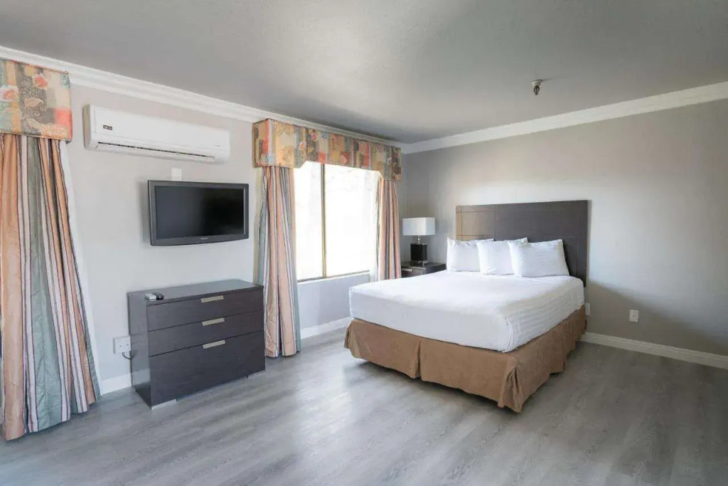 Alexis Park Resort