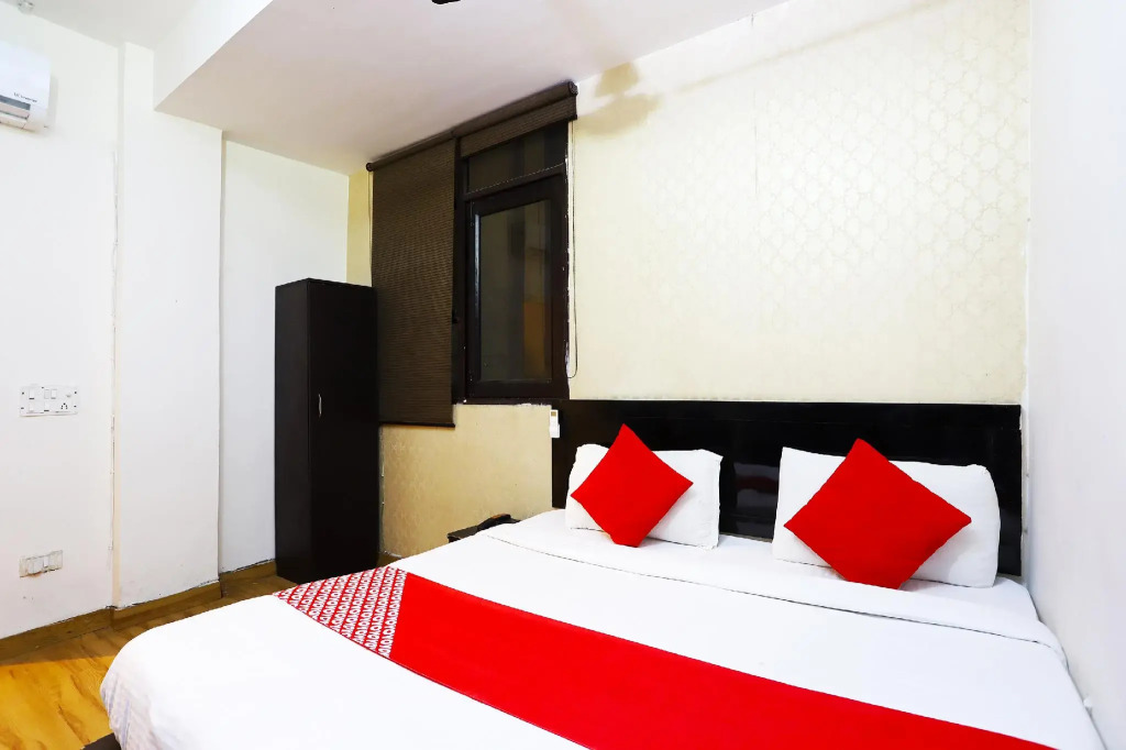 OYO 11521 Homestead Stay