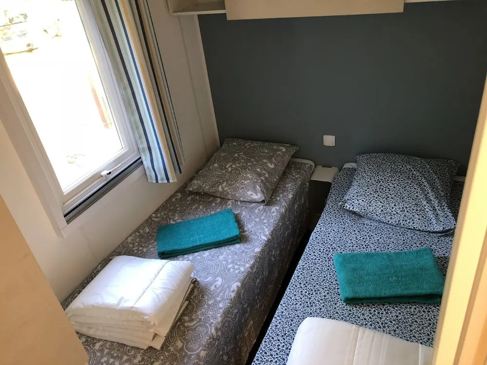 Mobil Home Louise Bonne Rouge