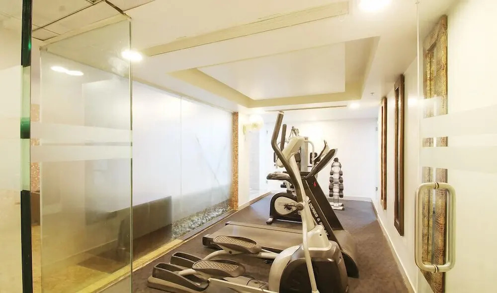 Hotel Opera Delhi Airport