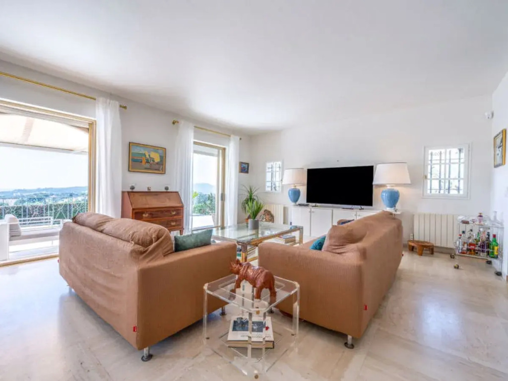 Belvedere 43085