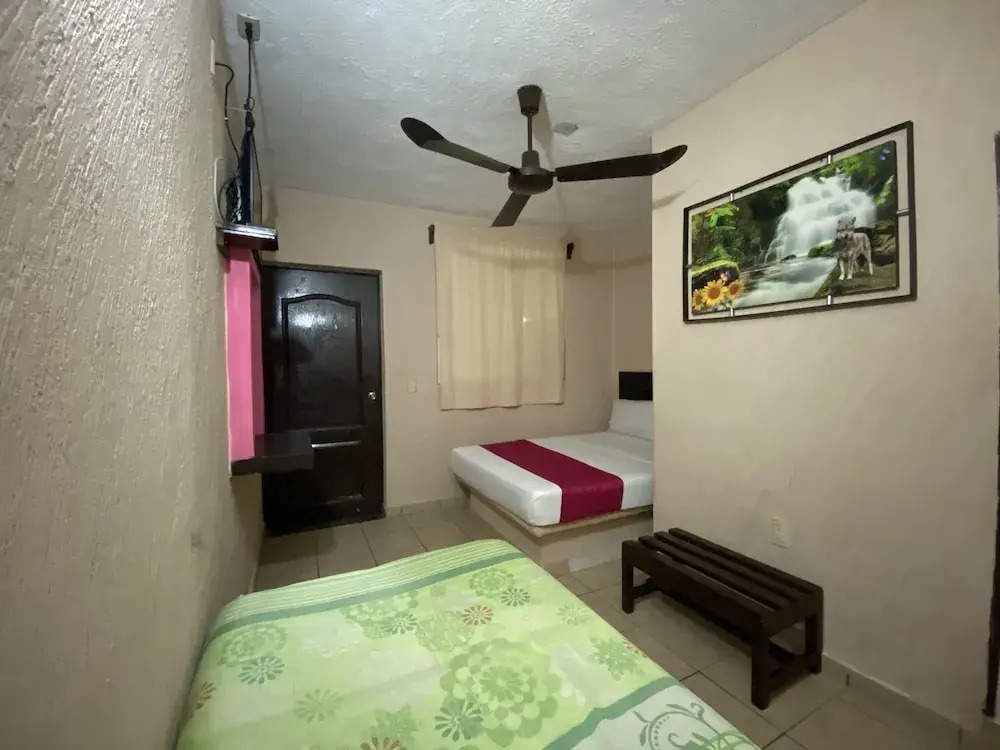 Hotel Mariposa