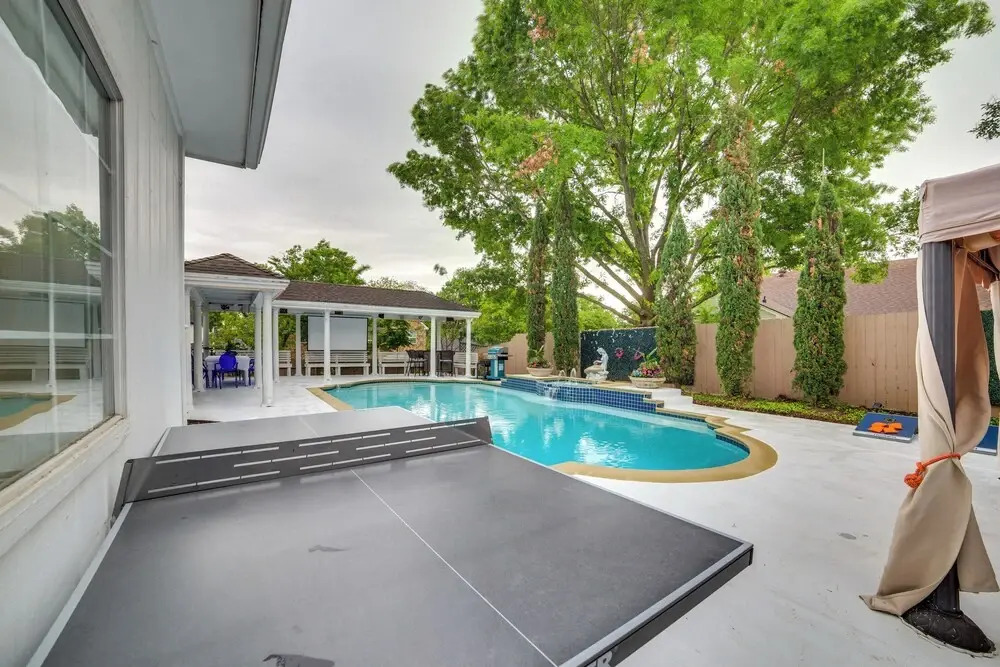 Lake-View Rowlett Escape w/ Fire Pit & Games