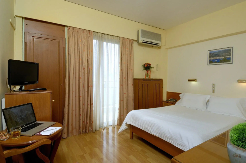 Hotel Nefeli