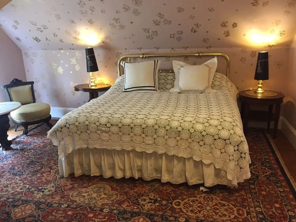 Munroe Inn Boutique Hotel