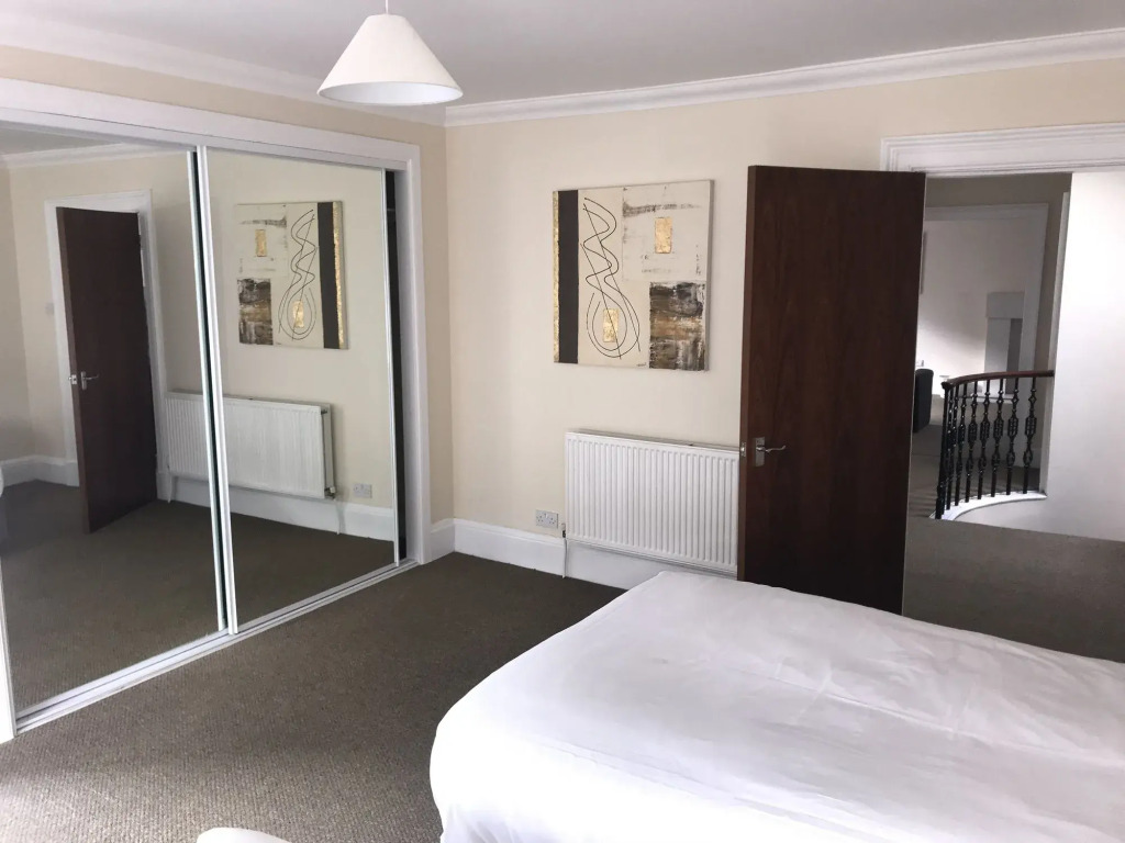 Smithyends Apartment
