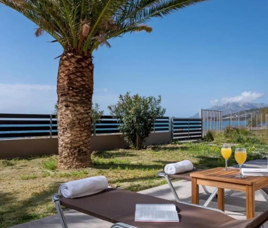 Atalanti Seaside Junior Suites