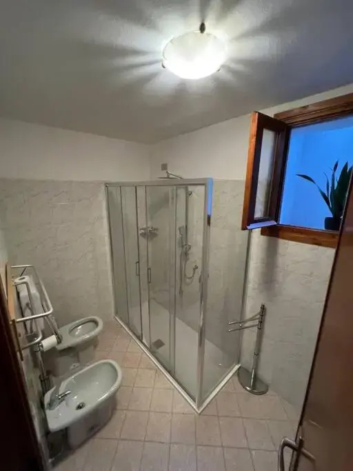 Entire home/flat 5min from Lake Garda