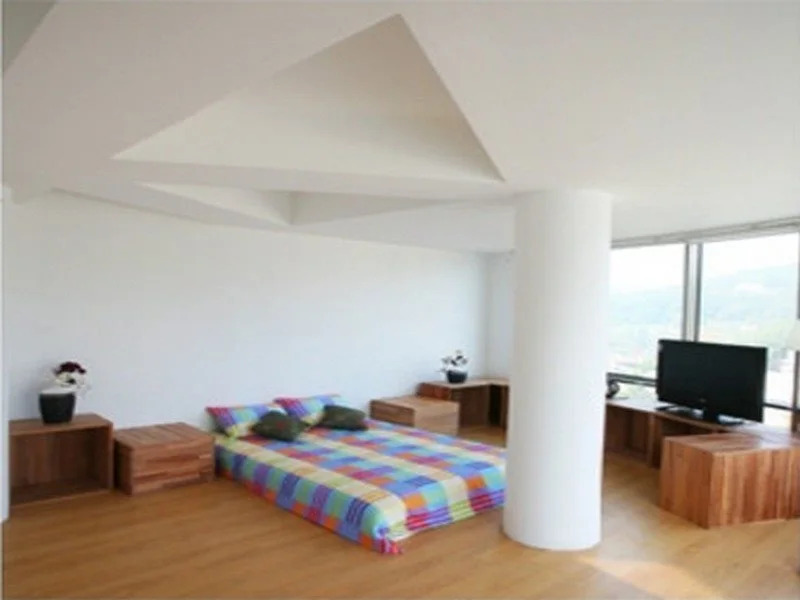 Circle & Arc Guesthouse