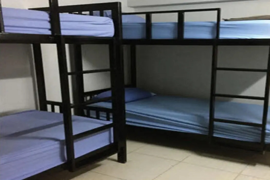 Deejai Backpackers