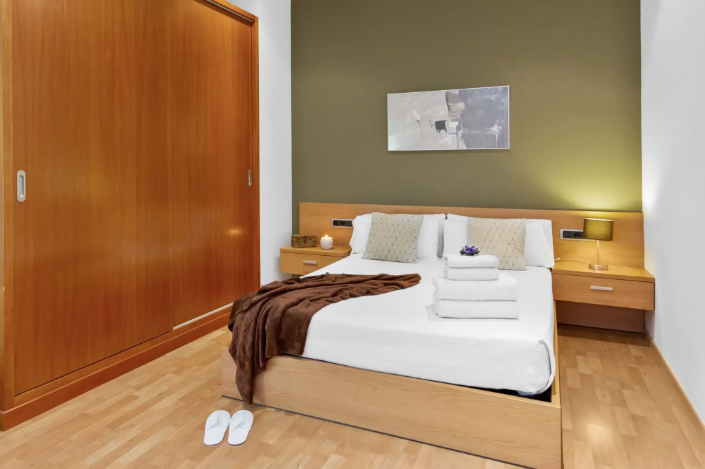 Fisa Rentals Ramblas Apartments