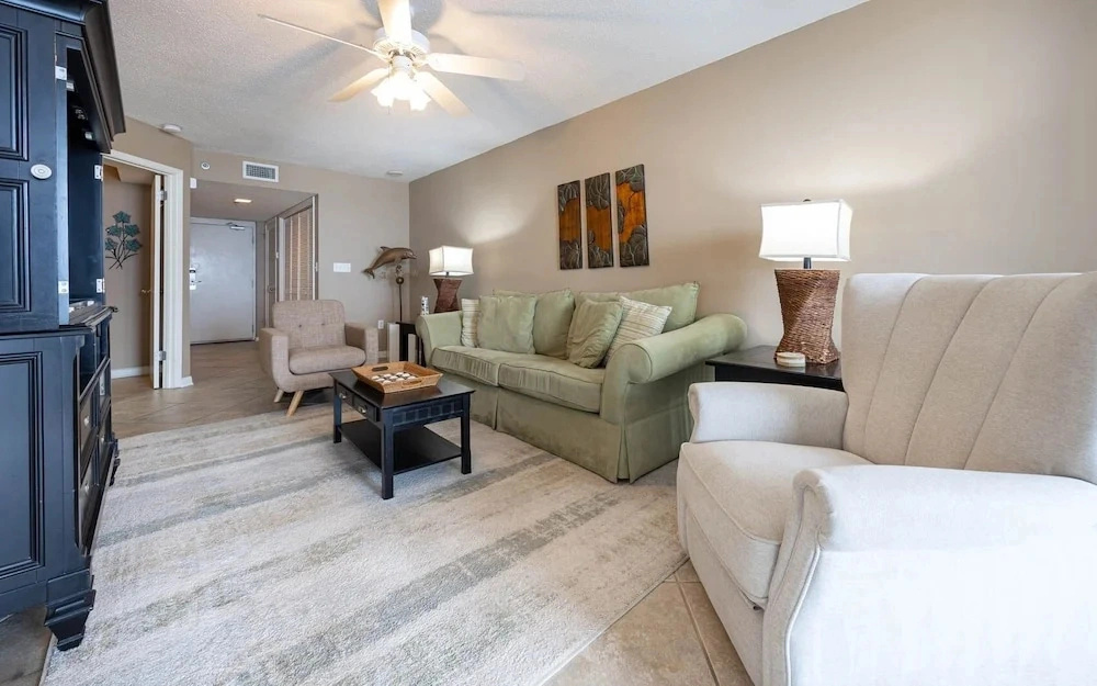 Phoenix Vi 61007 1 Bedroom Condo