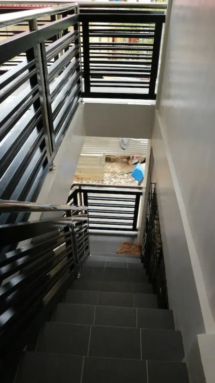 Chelle's Apartelle - Inn