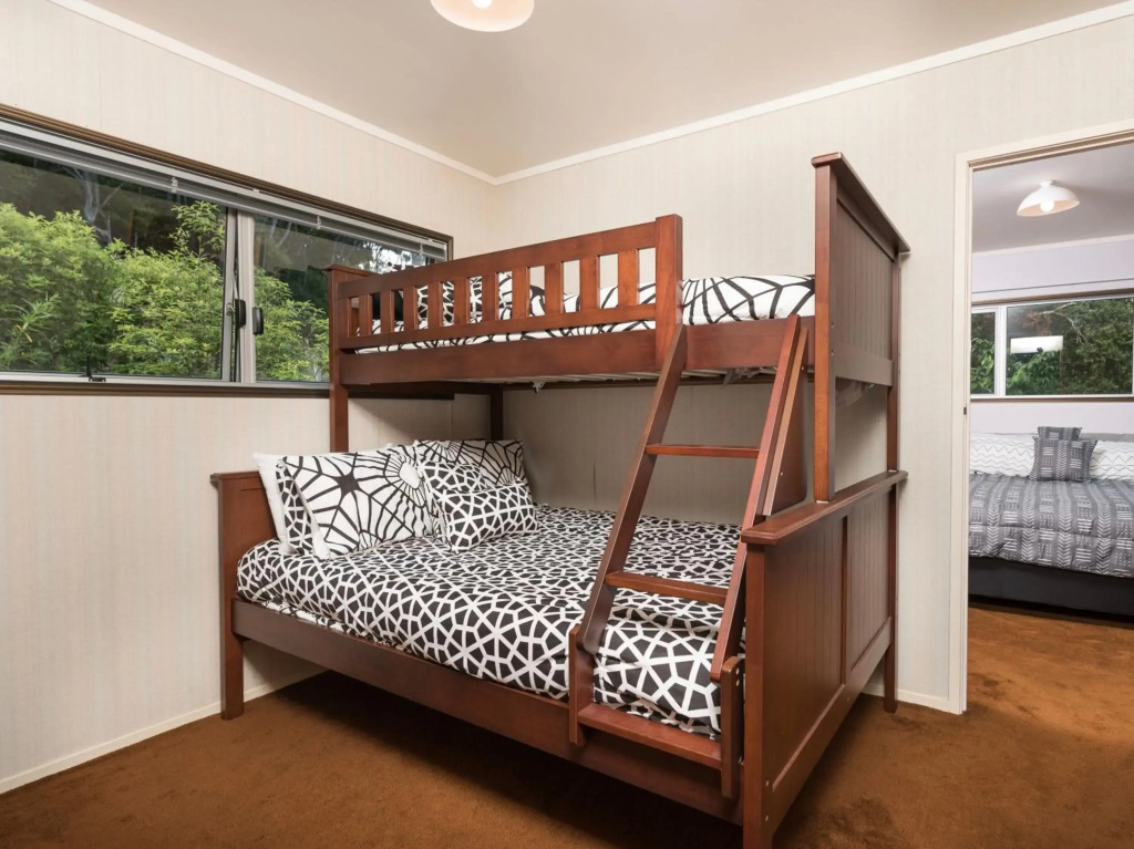 Central Spacious Family House - Paihia Holiday Home