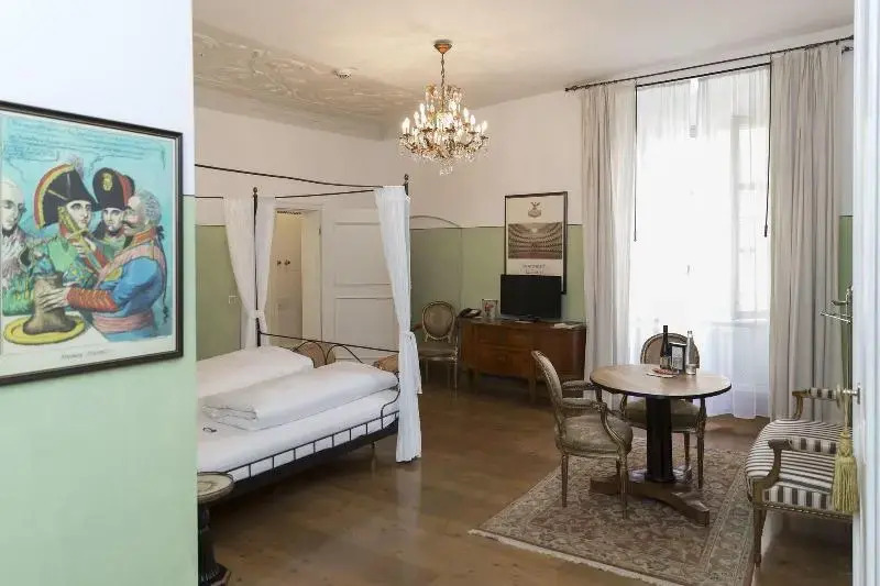 Hotel Orphée - Kleines Haus