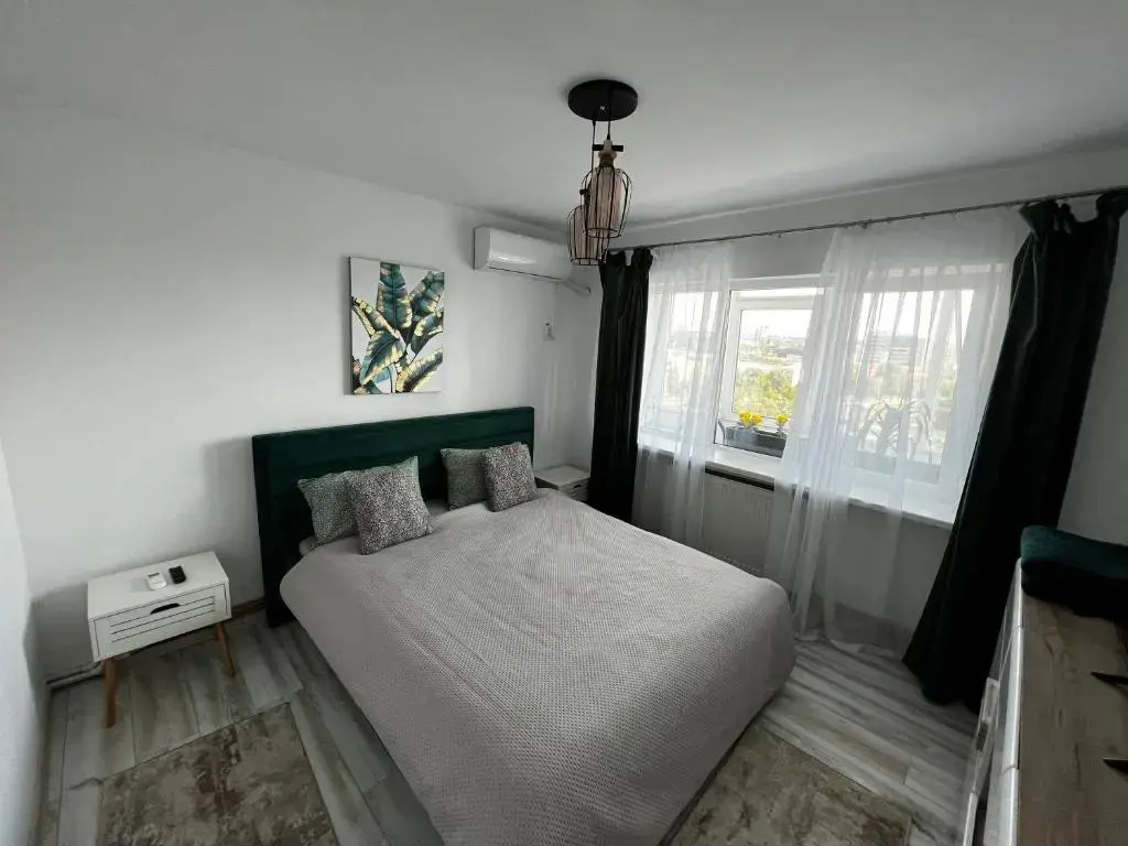 2 rooms apartment Airy & Bright PALAS Center