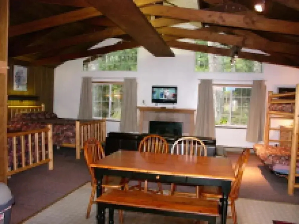 Mountain View Lodge