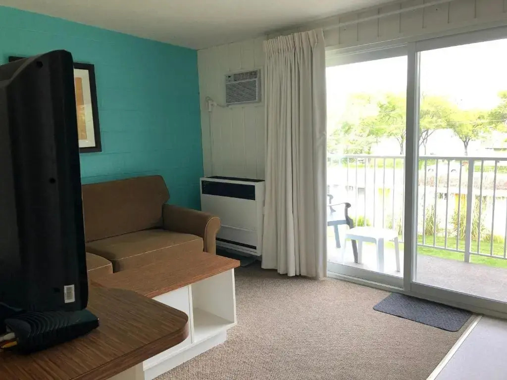 Holiday Beach Resort Motel