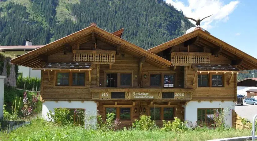 Alpenchalet Brücke