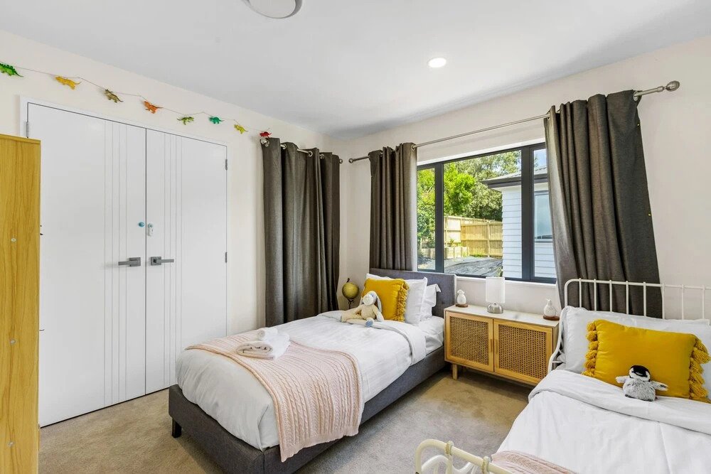 Taka Retreat near Beach with Parking and Patio