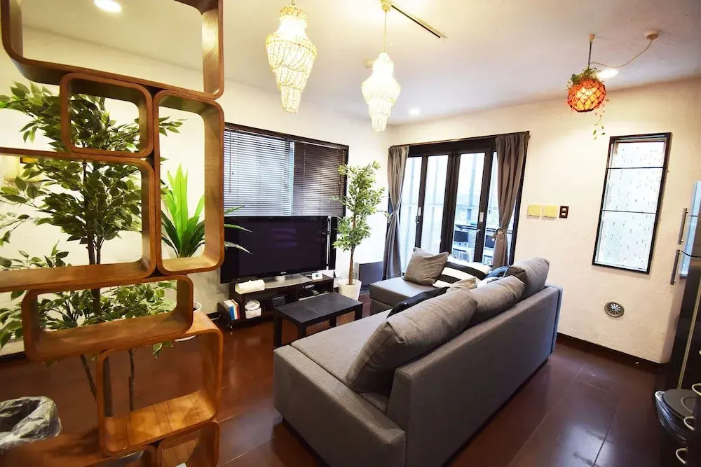 Hachiyama house