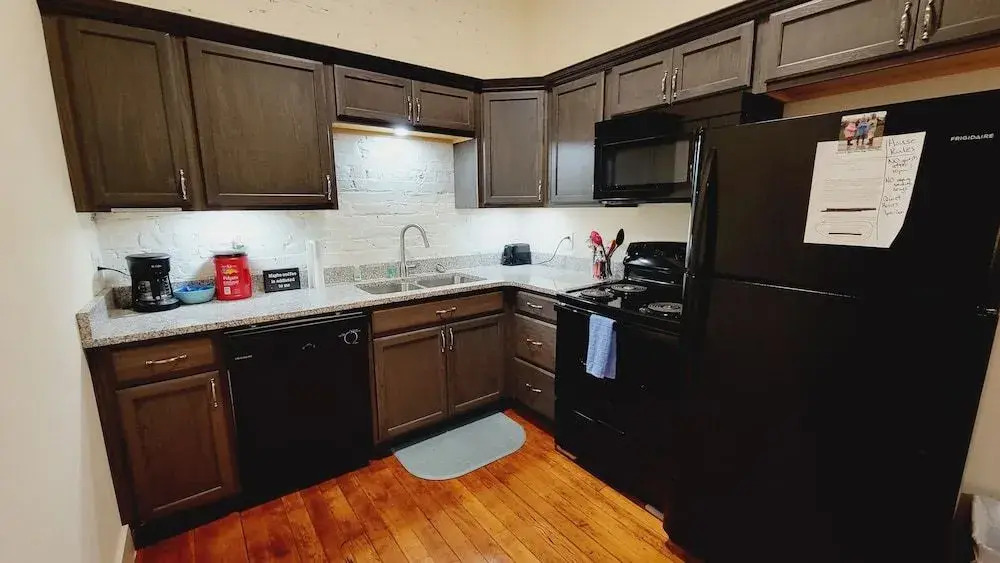 Geneva's Place LLC