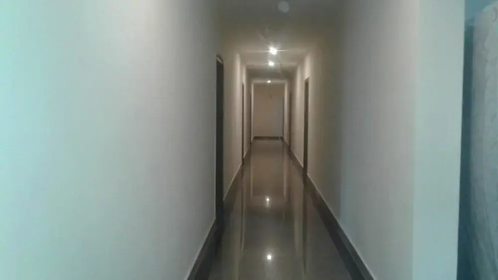 Mint Brookefield Suites