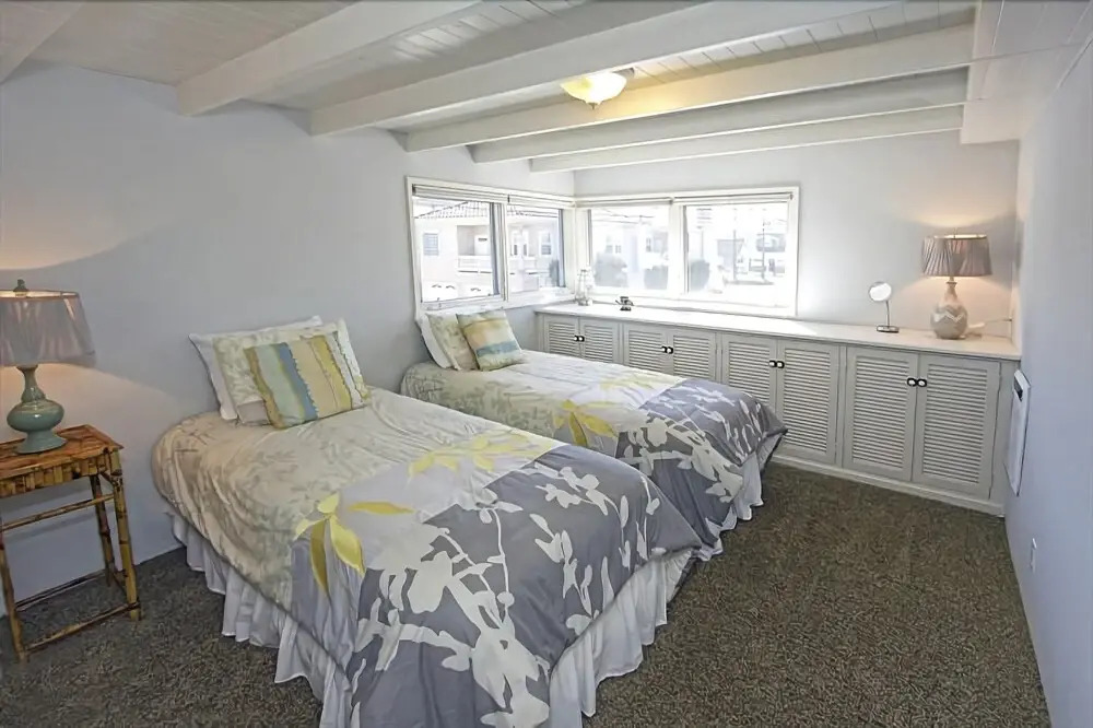 1101 W Bay Ave Sml 4 Bedroom Home