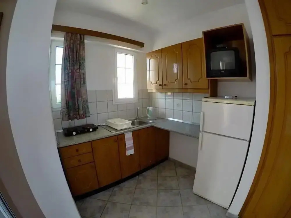 Villa Spiros II Apartments & Studios 50m From Center 300m From Laganas Beach Ideal For Families And Groups