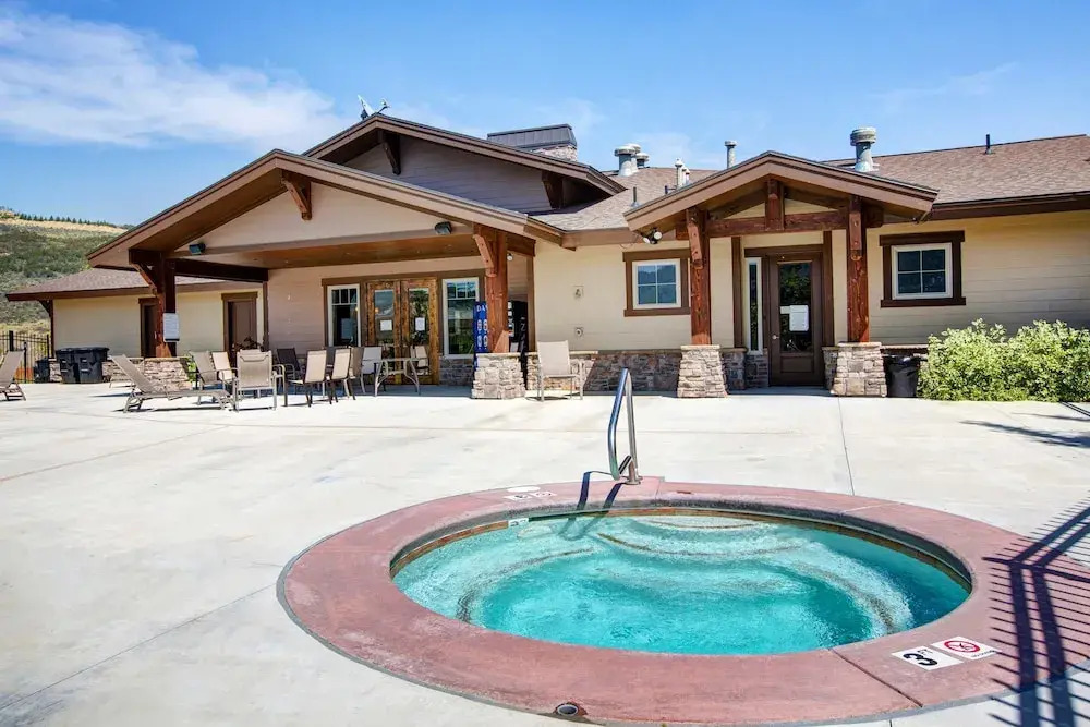 13285 Alexis Drive Townhouse 5 Bedrooms 4.5 Bathrooms Townhouse