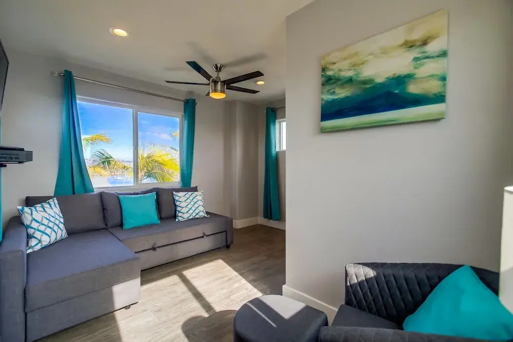 Point Break 4 8 Bedrooms 6.5 Bathrooms Villa