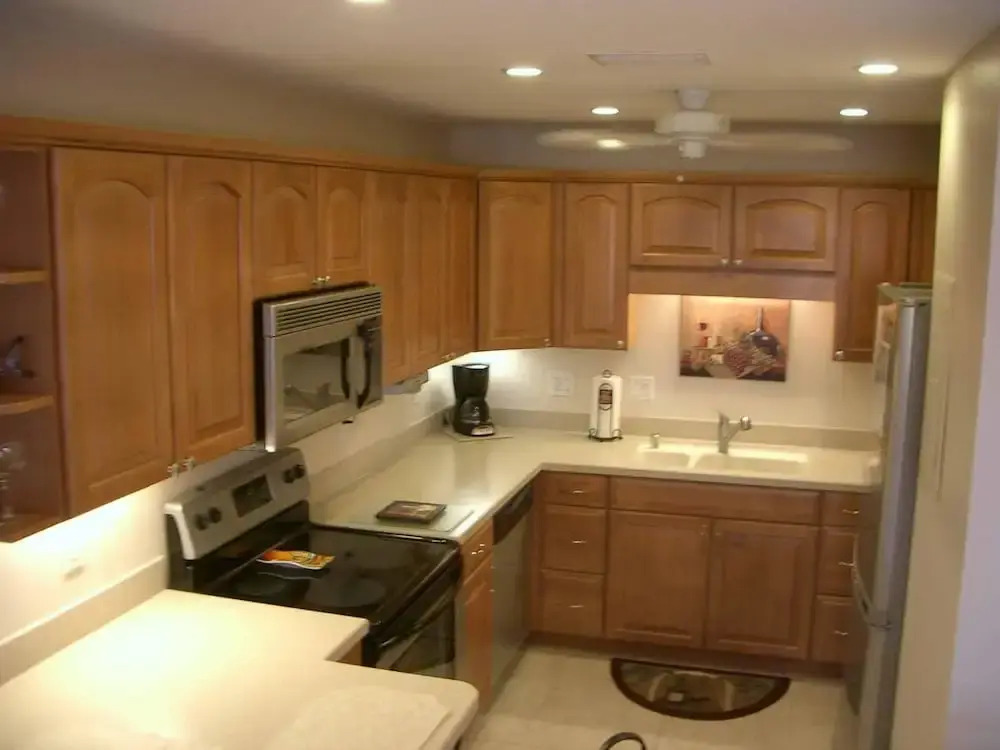 Sunset Royale - 114 2 Bedrooms 2 Bathrooms Apts