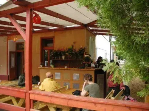 Hullam Hostel