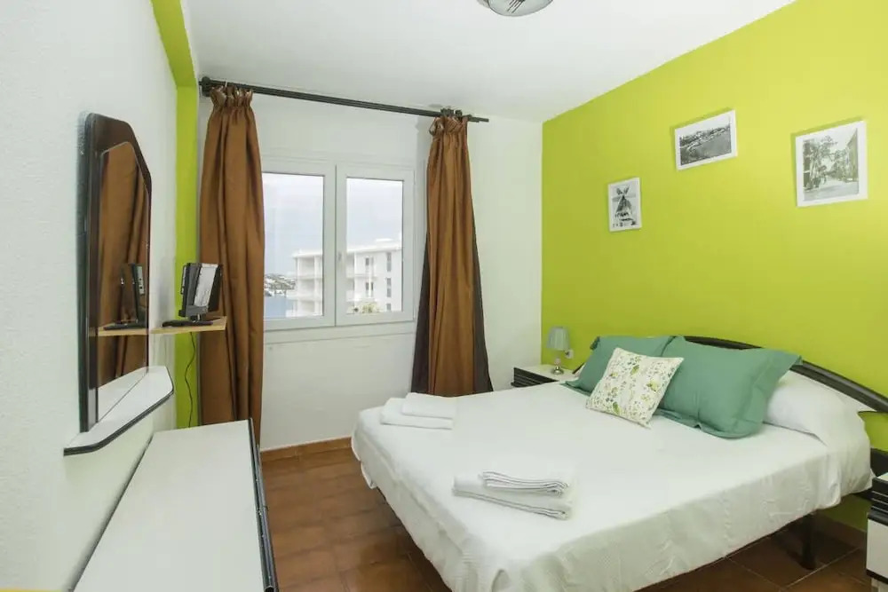 Cala Corb Low Cost