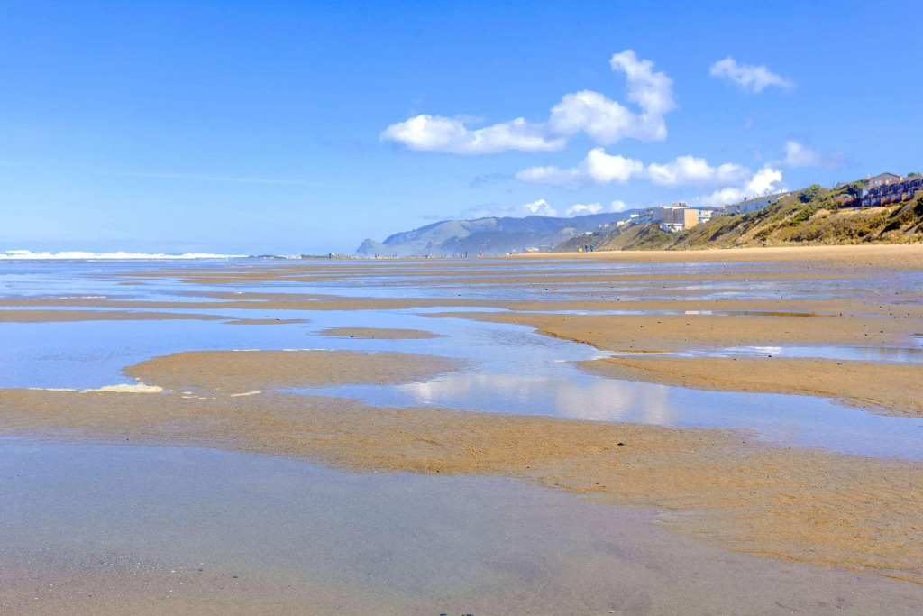 Lincoln Sands Oceanfront Resort, an Ascend Collection Hotel