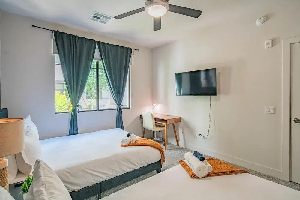 ROVE LIVING/KB - Scottsdale Grand