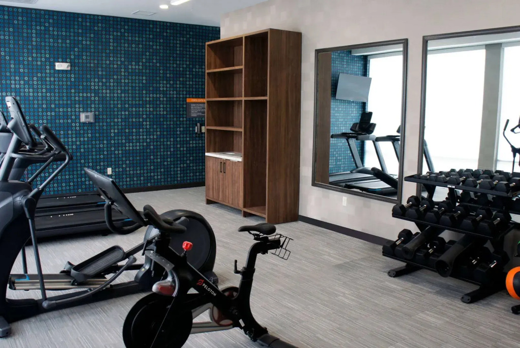 La Quinta Inn & Suites by Wyndham Manchester - Arnold AFB
