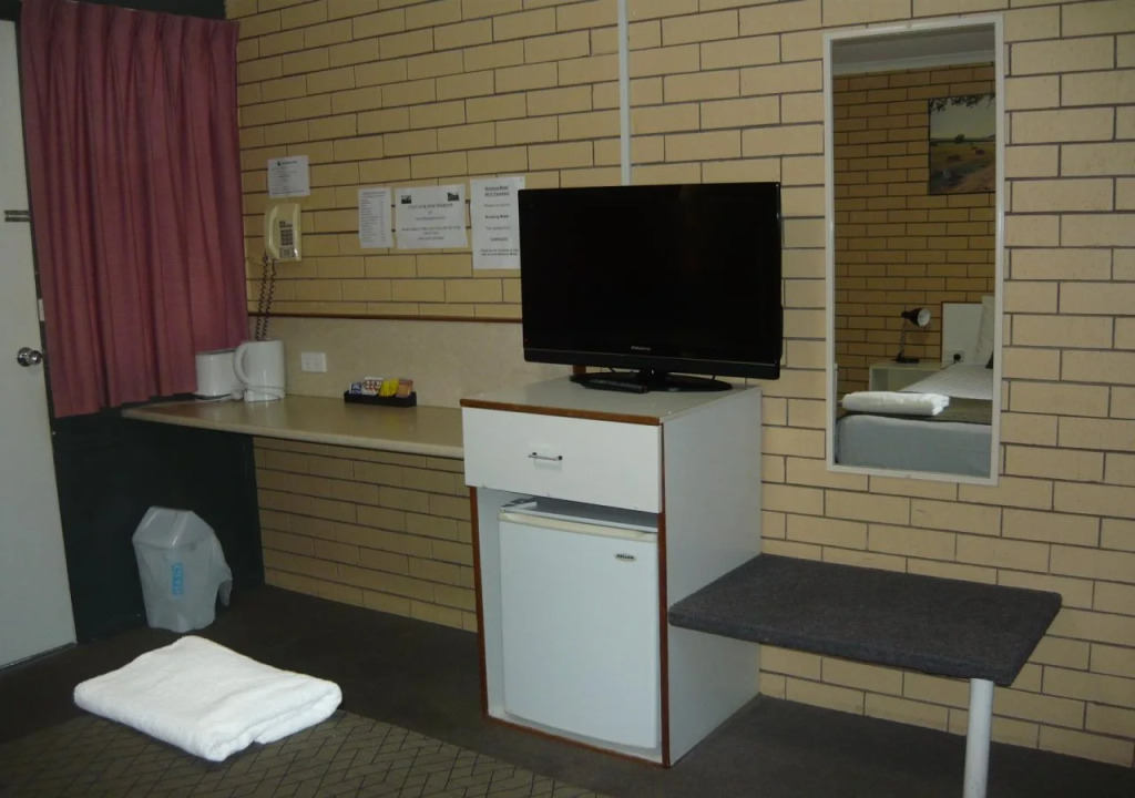 Binalong Motel