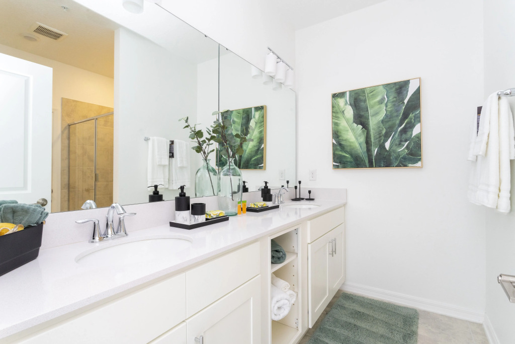 Gorgeous 2Bd Apto Close to Disney @ Storey Lake 404 3191