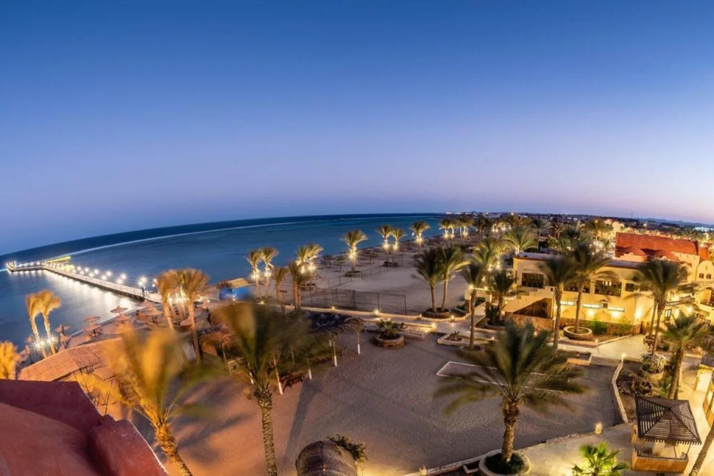 Marina  Beach  Hotel