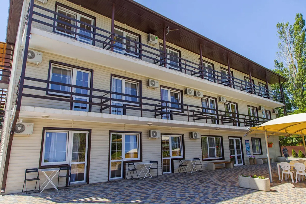Juzhnyj bereg (Lermontovo)