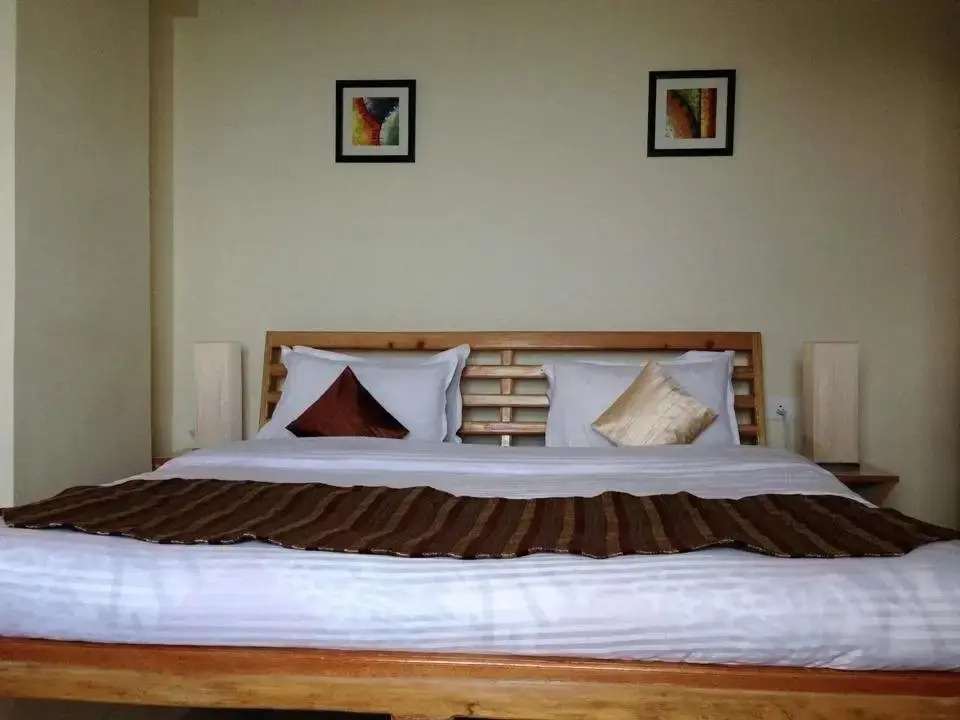 Queen's Meadow Hotel