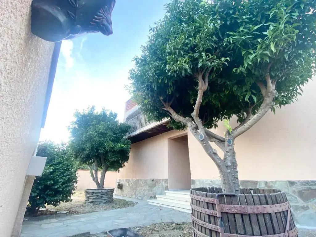 Appartement spacieux 4 chambres, jardin, proche centre-ville