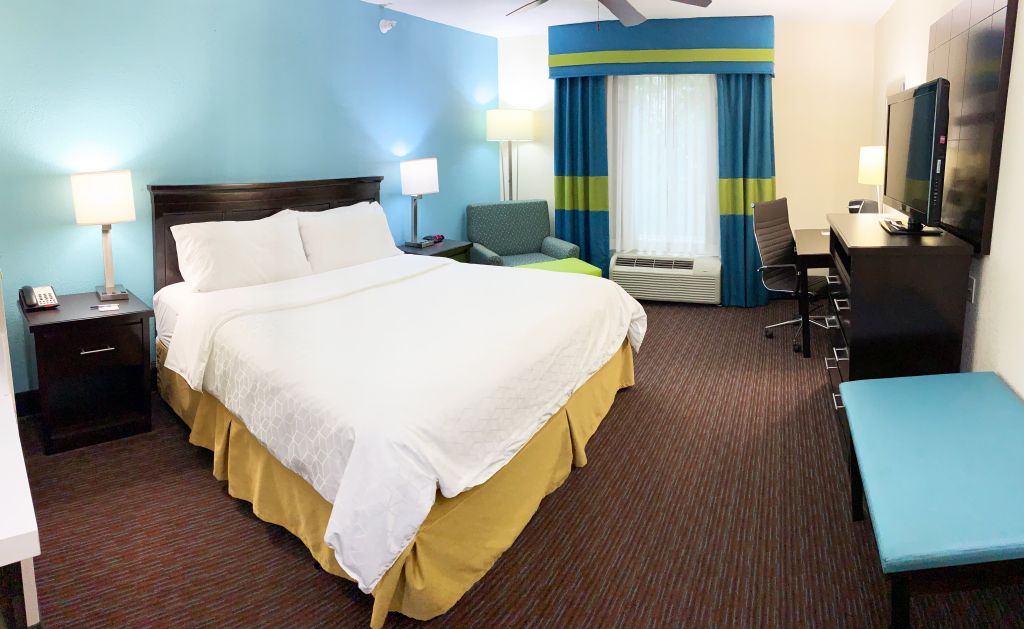 Holiday Inn Express Hotel & Suites Gainesville by IHG