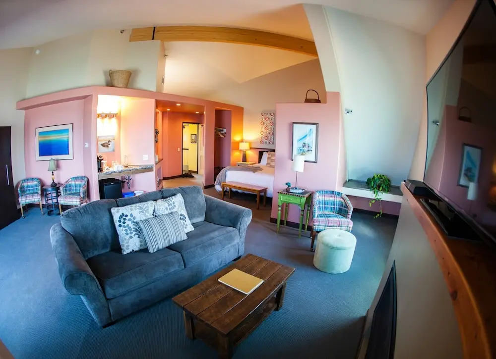 Blue Wave Inn