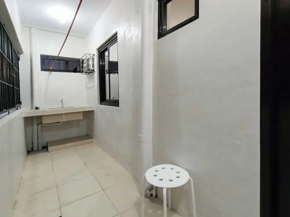 Manzil Anilao Cosy 2 Bedroom Apartment U2