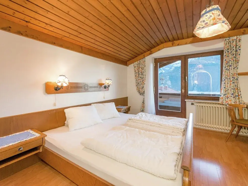 Spacious Apartment in Hollersbach im Pinzgau near Ski Area